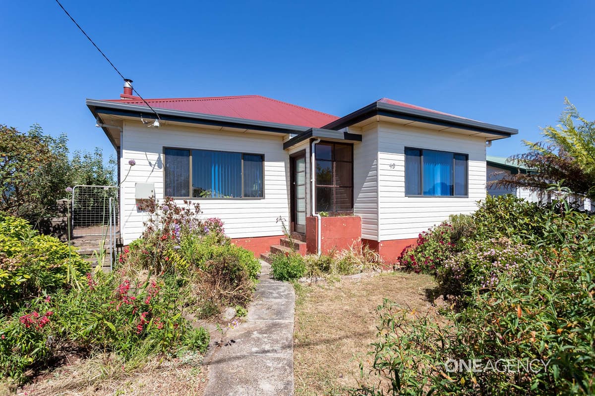 49 Stirling Street, Hillcrest, Hillcrest - Image 1