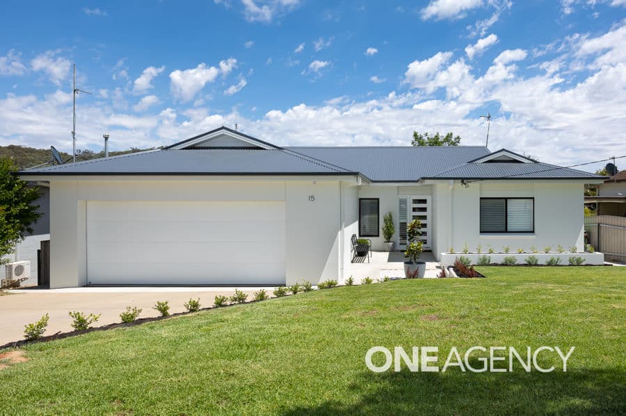 15 BANKS Avenue, Kooringal, Kooringal - Image 1