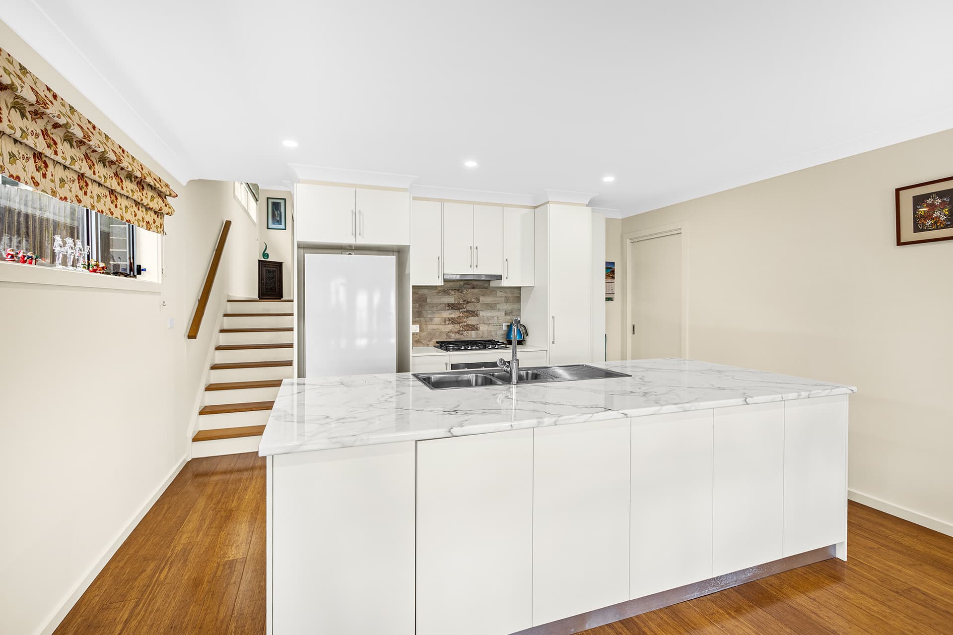 74b Nottingham Street, Berkeley, Berkeley - Thumbnail 5