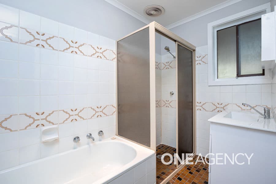 29 TRUSCOTT Drive, Ashmont, Ashmont - Thumbnail 5