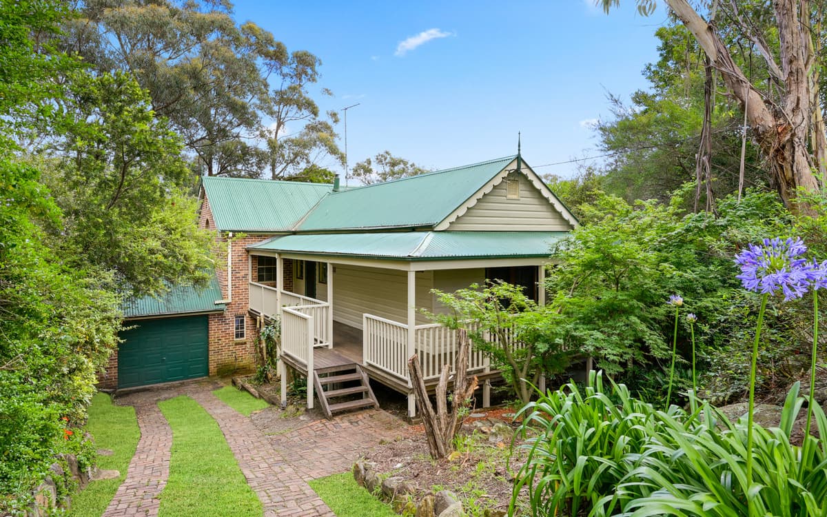 107 Davies Avenue, Springwood, Springwood - Image 1