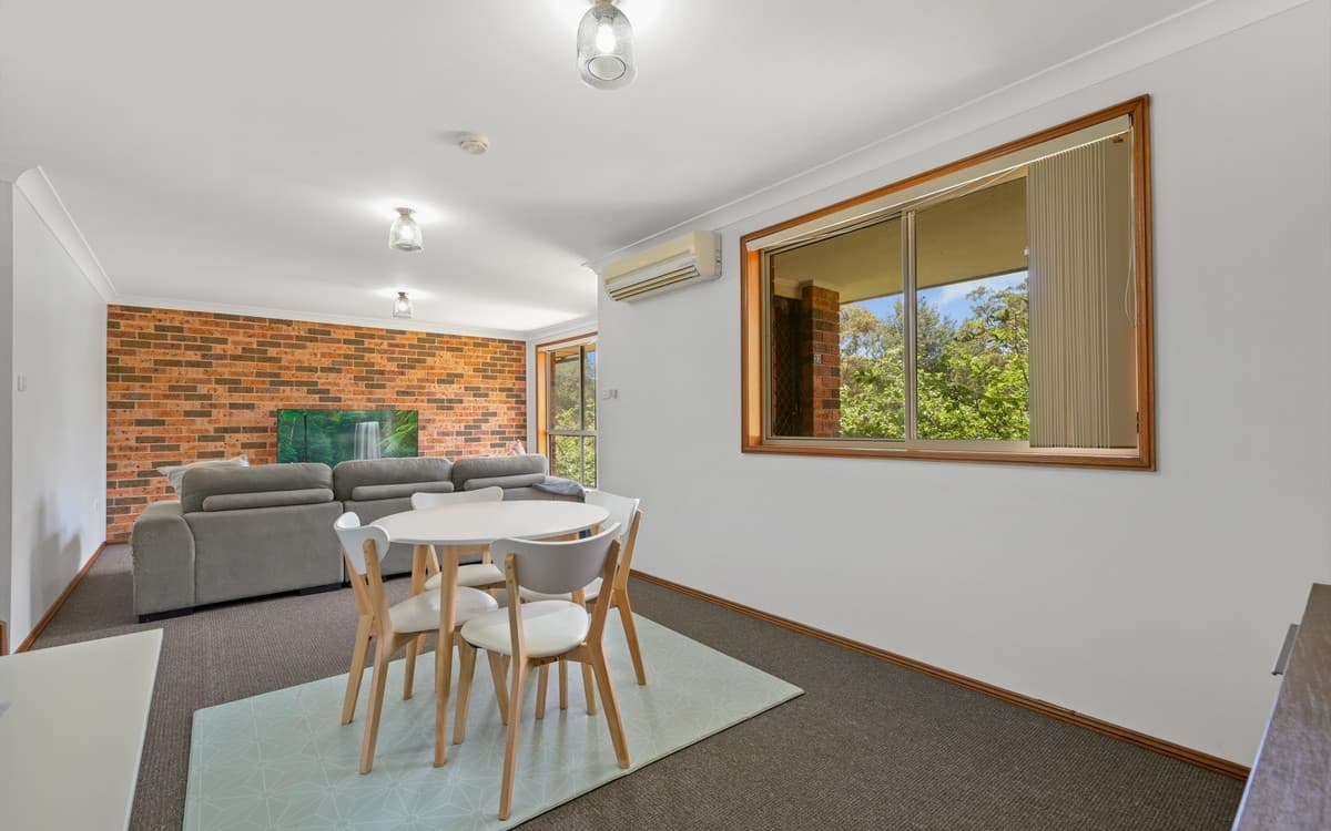 33/2 Valley Road (The Glen Cres), Springwood, Springwood - Thumbnail 2