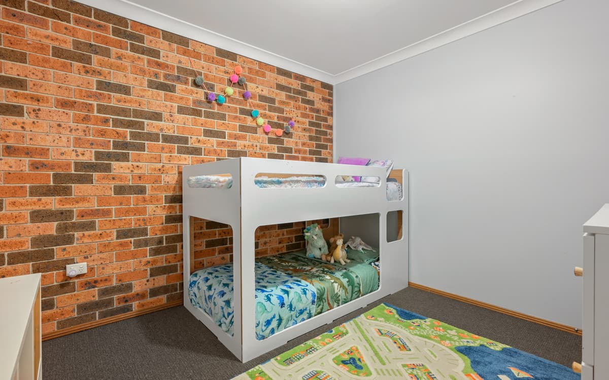 33/2 Valley Road (The Glen Cres), Springwood, Springwood - Thumbnail 7