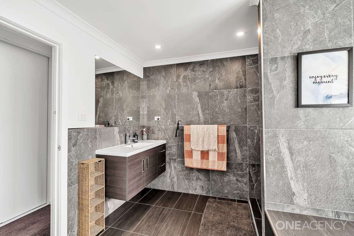 8 Oasis Drive, Shorewell Park, Shorewell Park - Thumbnail 8