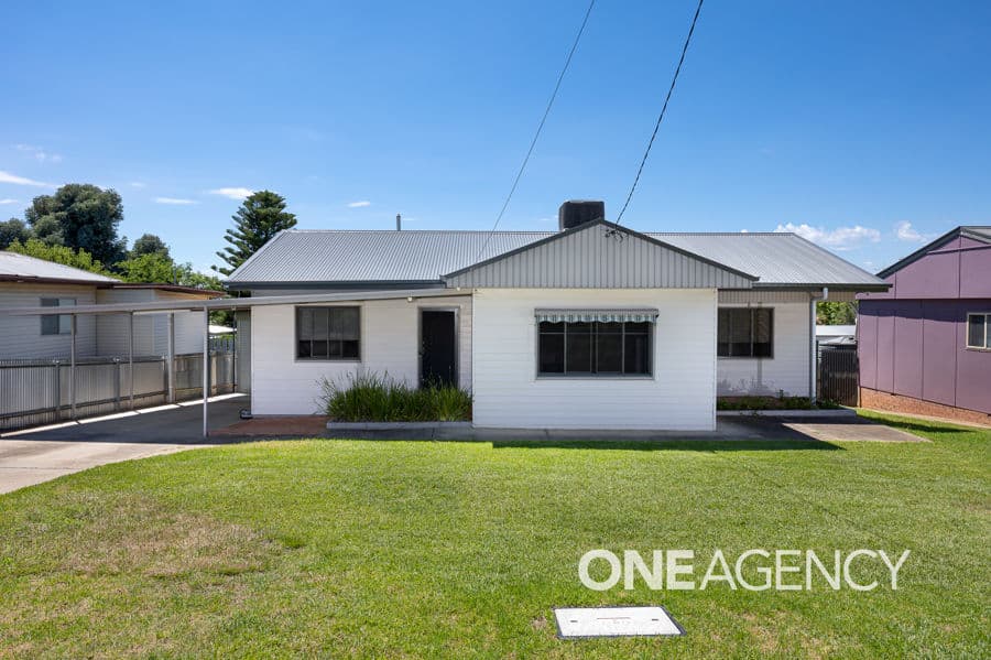 101 MEADOW Street, Kooringal, Kooringal - Image 1