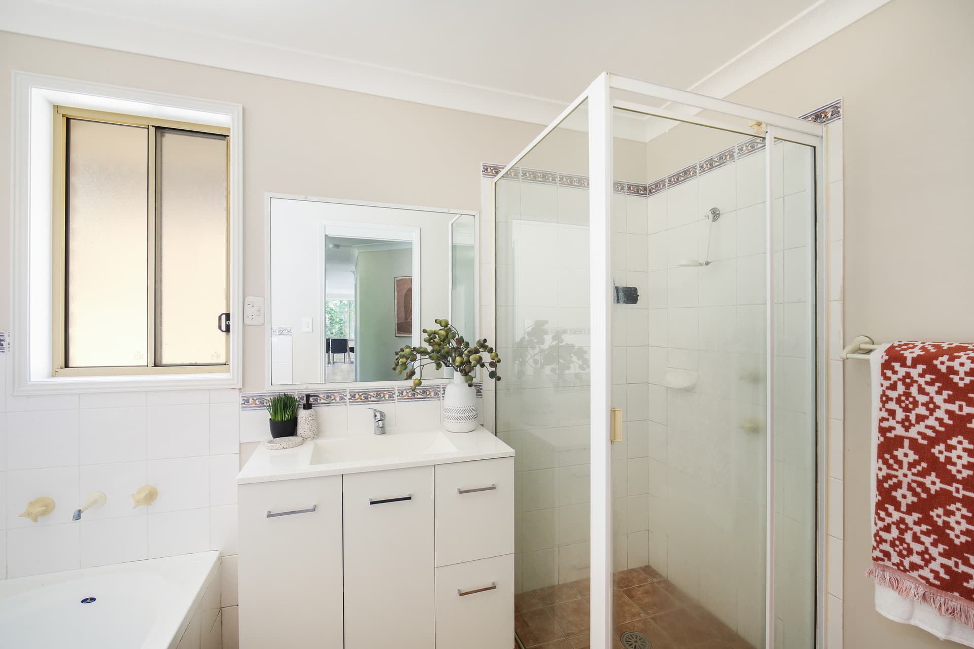 76 Woodview Avenue, Lisarow, Lisarow - Thumbnail 8
