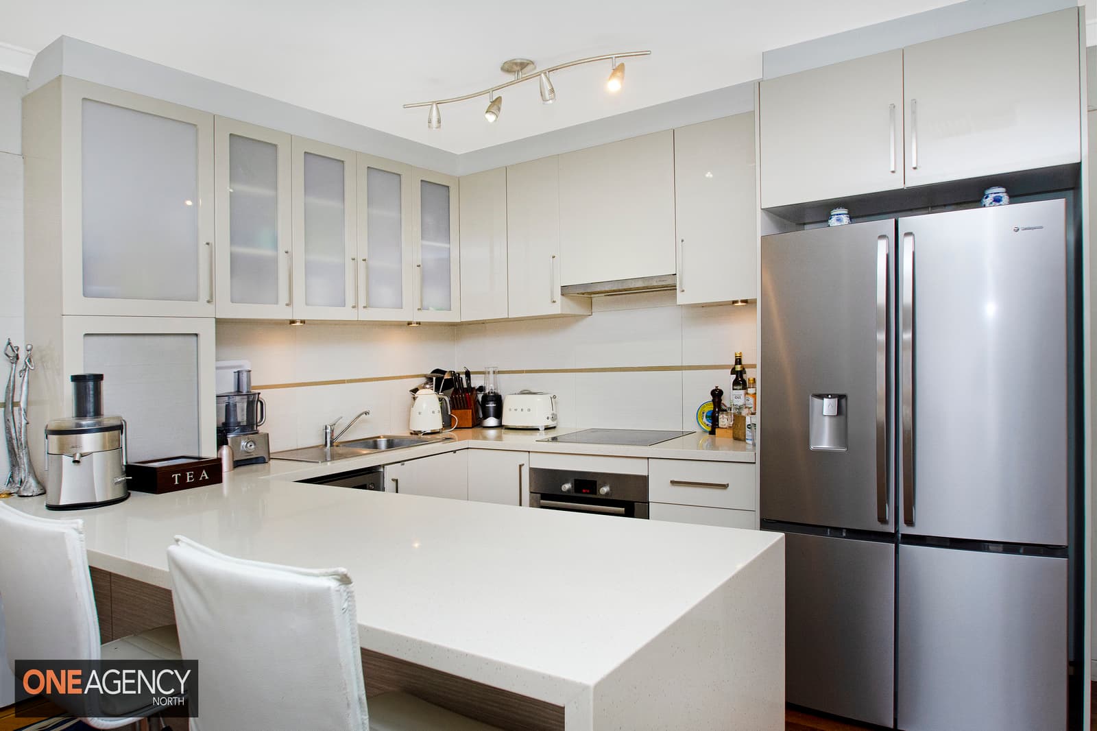 18 Bader Way, Stirling, Stirling - Thumbnail 2