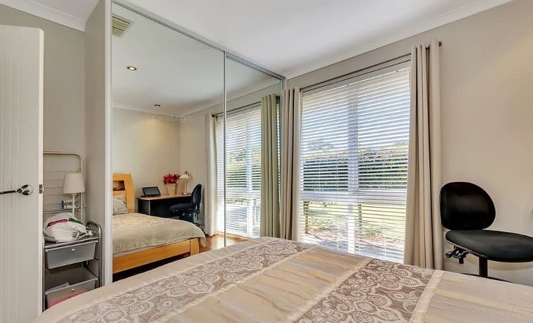 18 Bader Way, Stirling, Stirling - Thumbnail 3