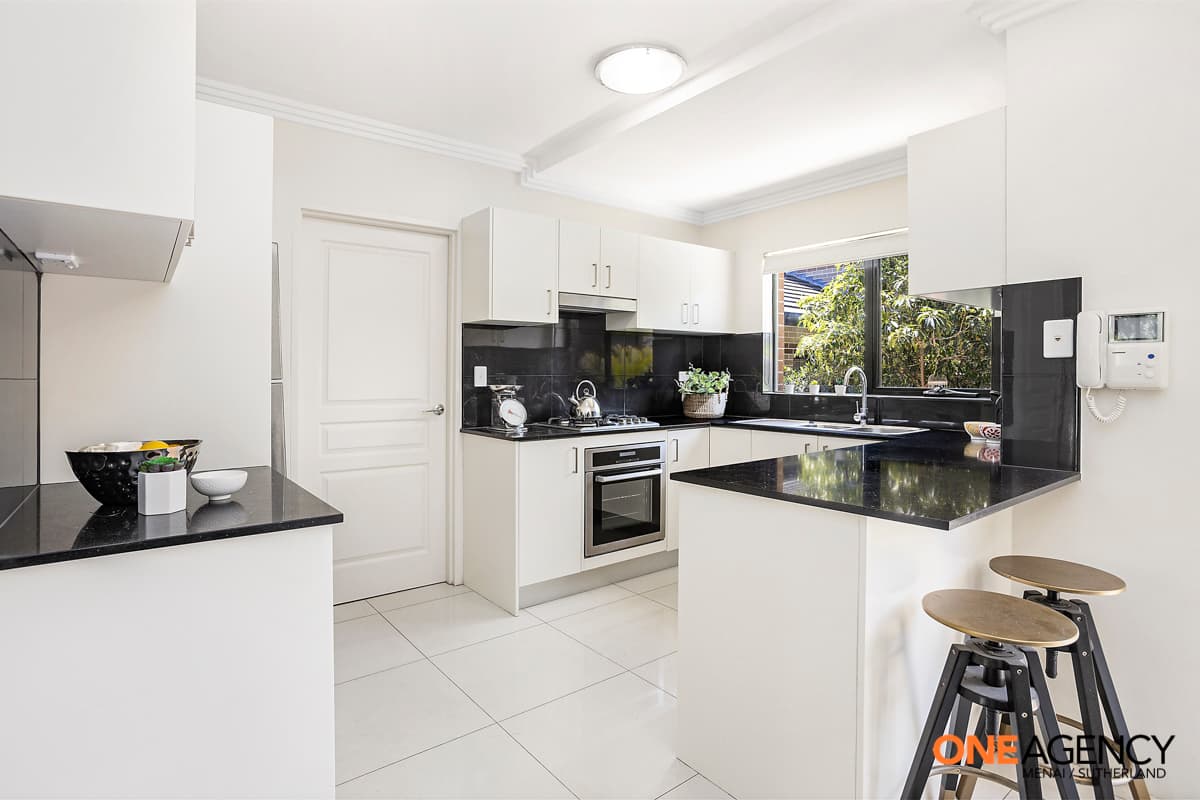 2/13-17 Durbar Avenue, Kirrawee, Kirrawee - Thumbnail 3