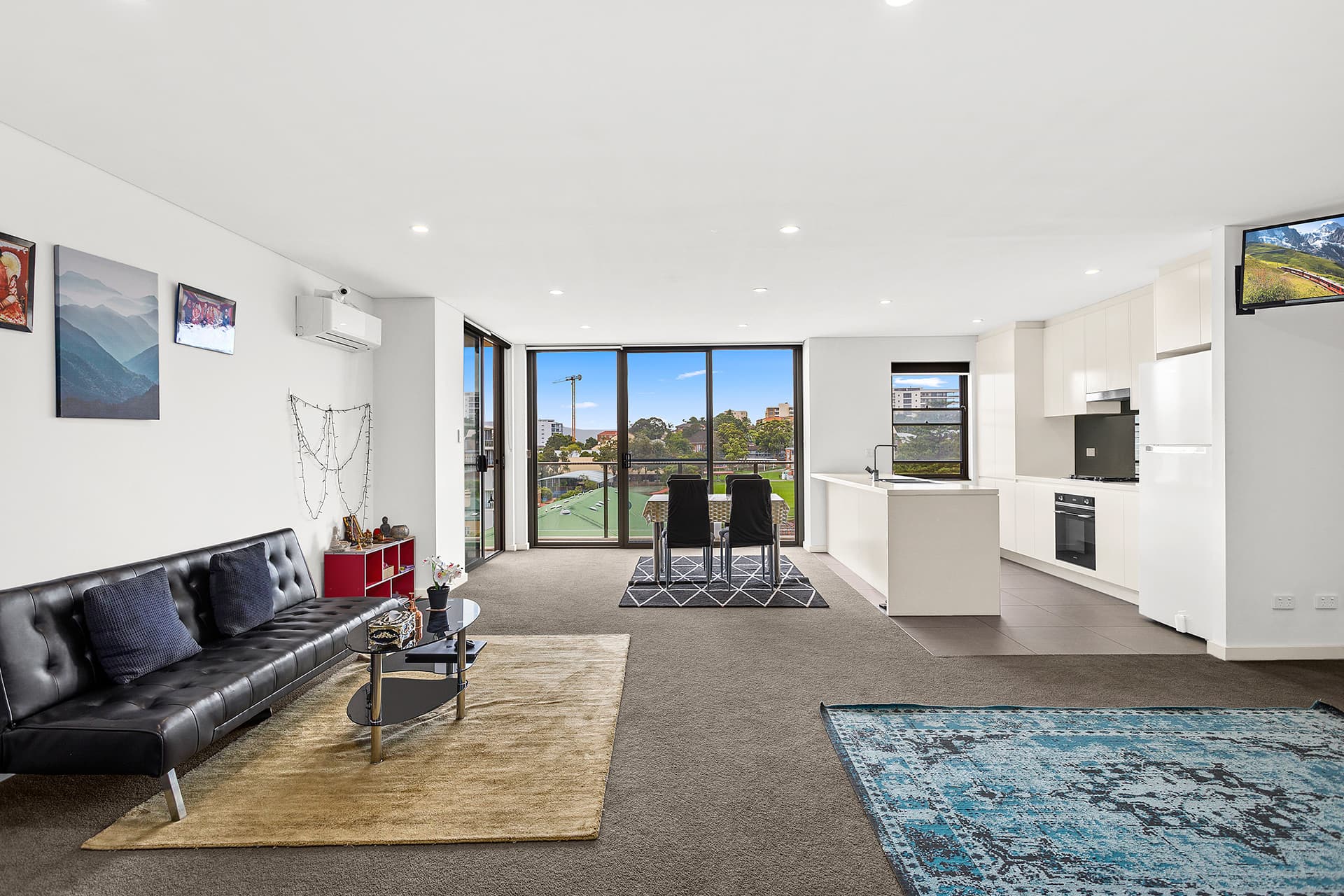18/88 Smith Street, Wollongong, Wollongong - Image 1