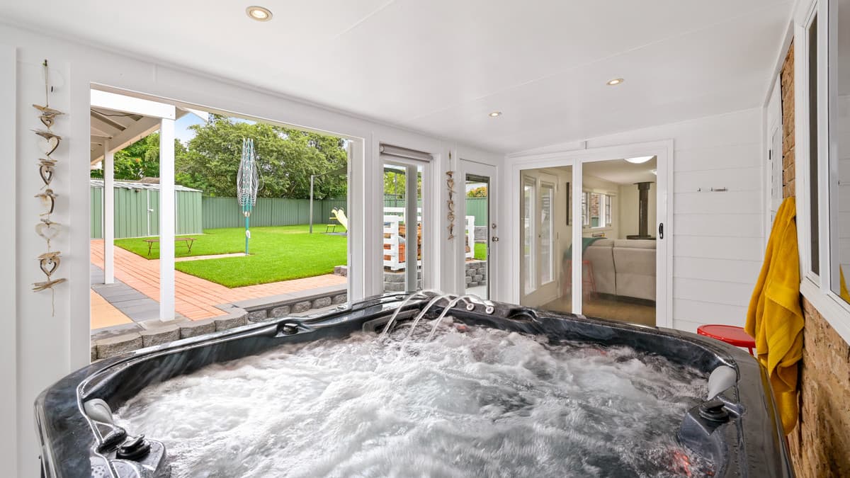 6 Sunset Boulevard, Winmalee, Winmalee - Thumbnail 7