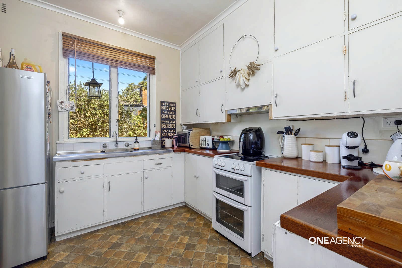 29 Wimbledon Avenue, Mount Eliza, Mount Eliza - Thumbnail 3