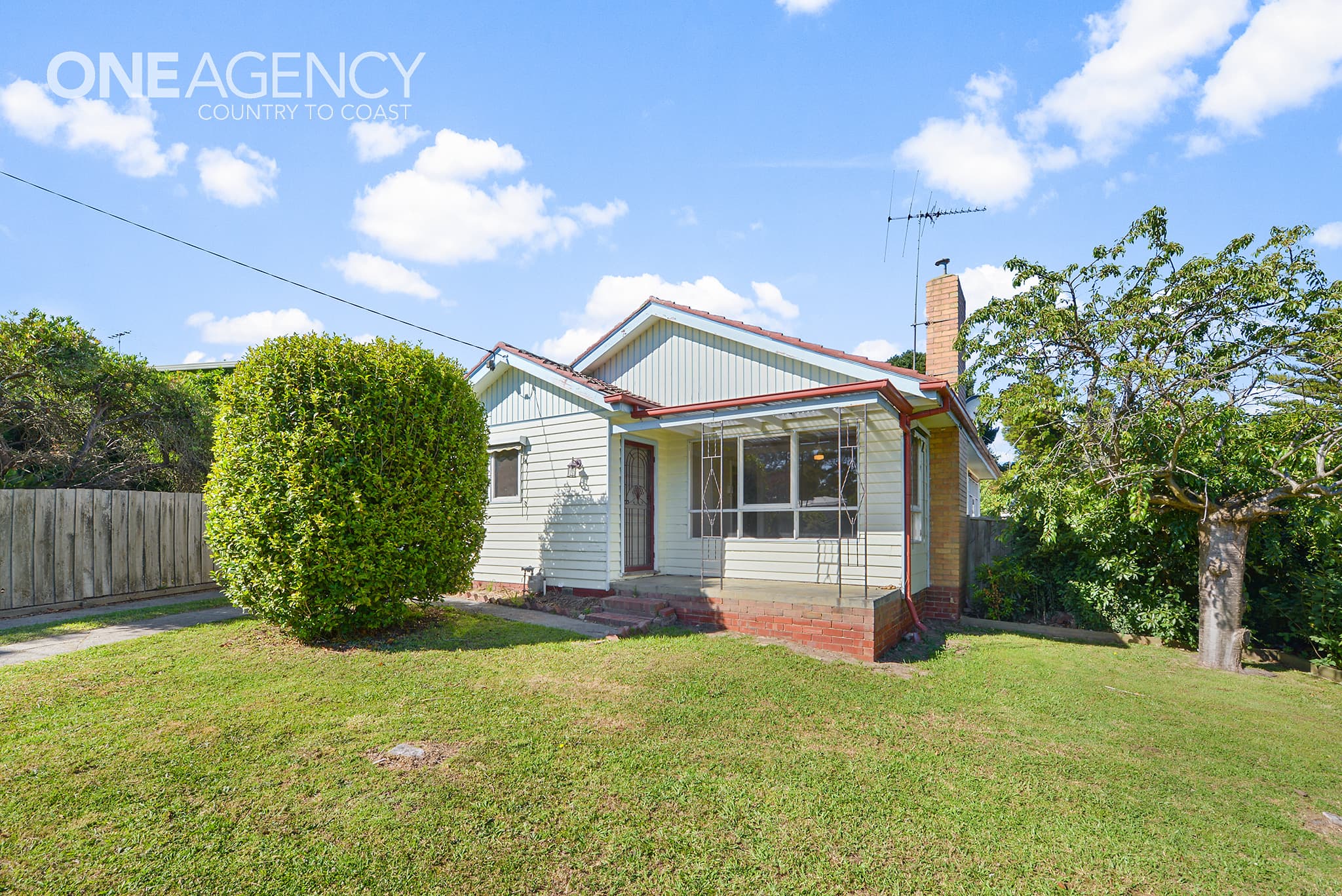 16 Thomas Street, Drouin, Drouin - Image 1