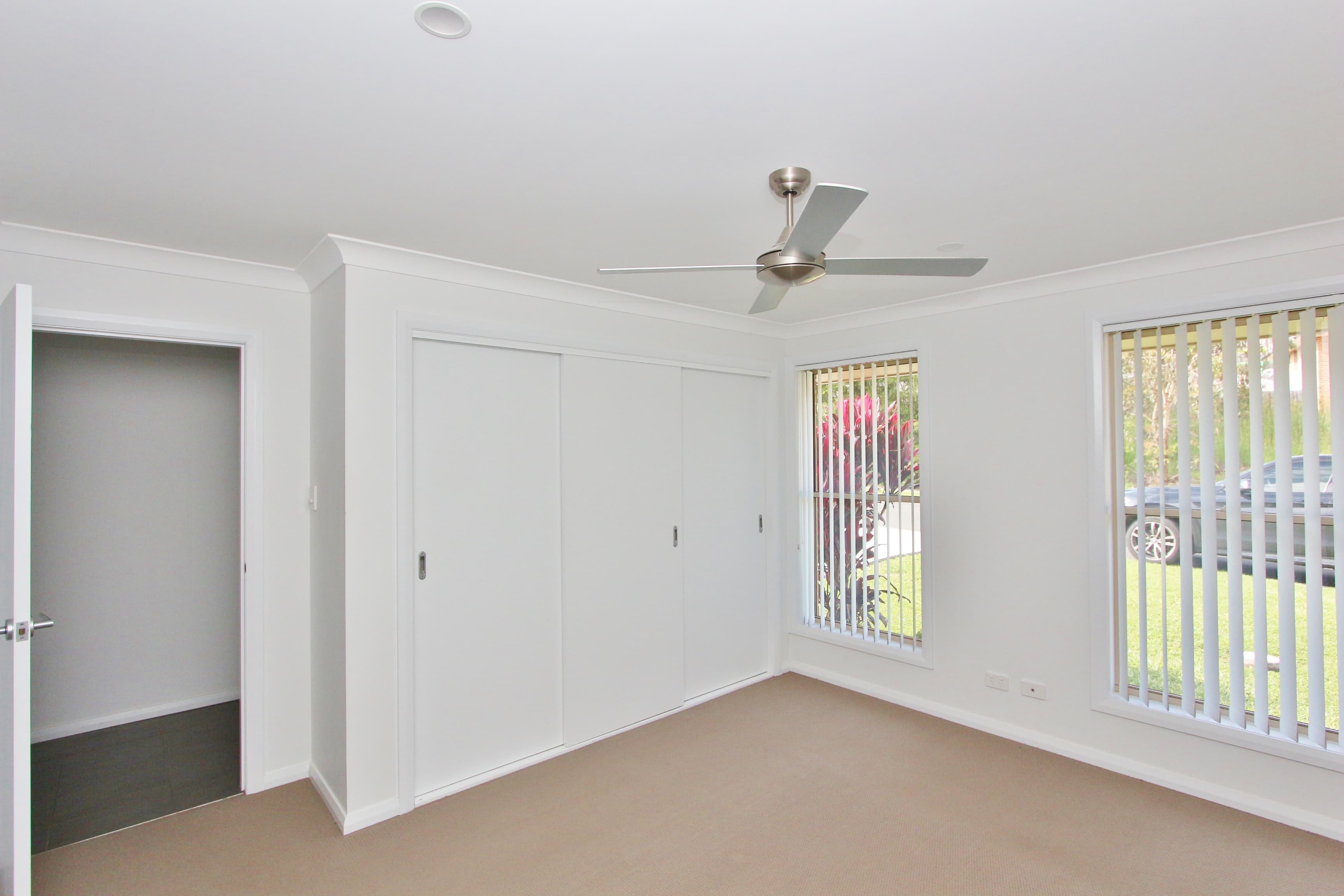 9 Charlotte Place, Kendall, Kendall - Thumbnail 4