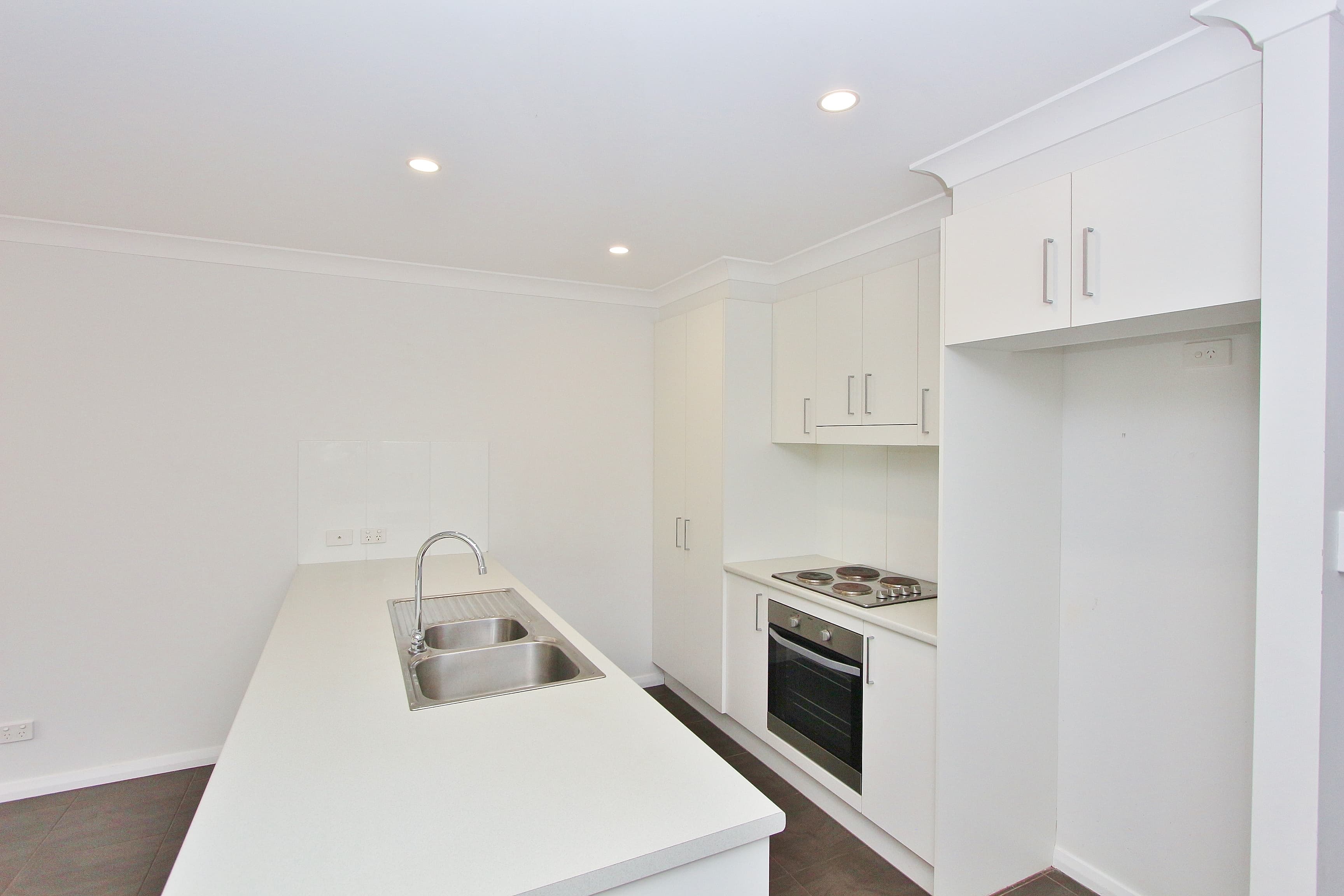 9 Charlotte Place, Kendall, Kendall - Thumbnail 7