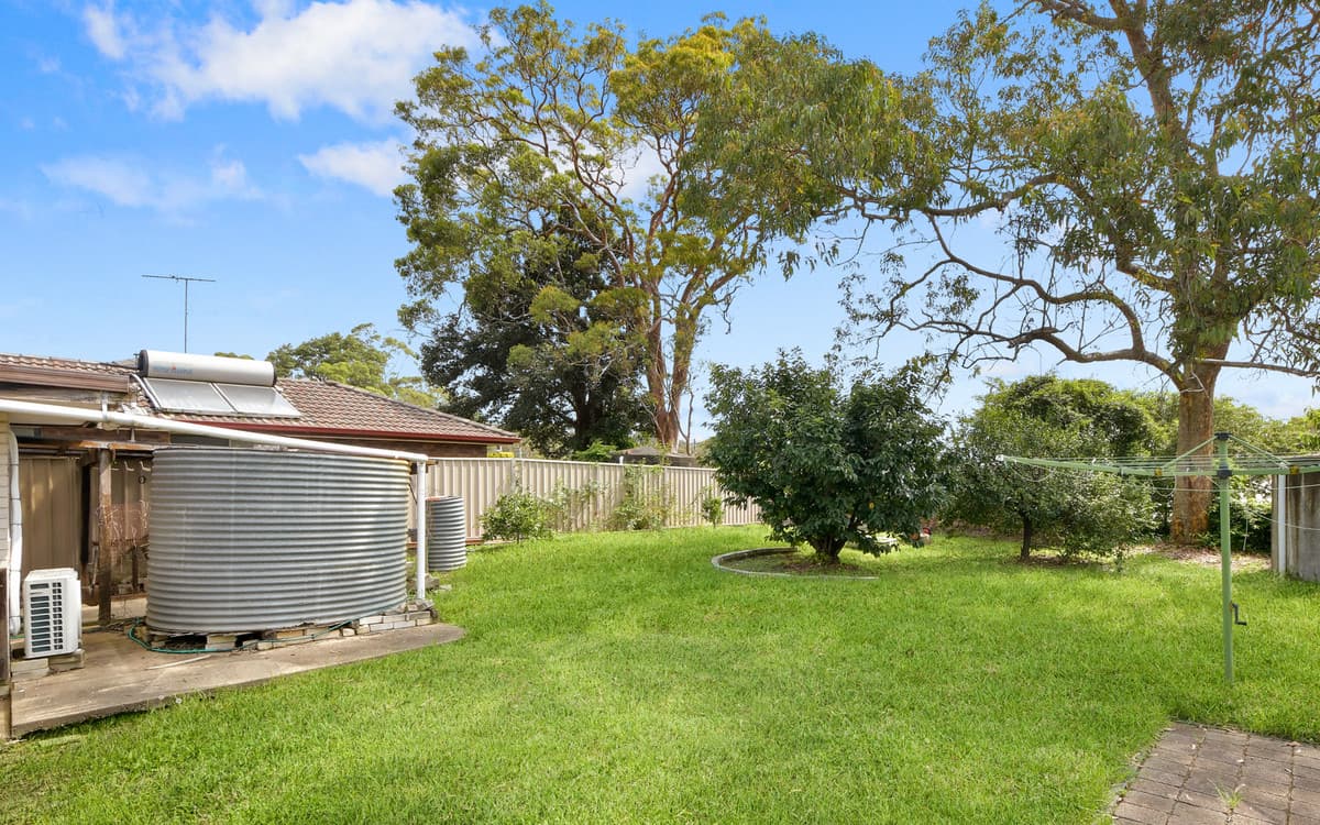 12 Booker Road, Hawkesbury Heights, Hawkesbury Heights - Thumbnail 2