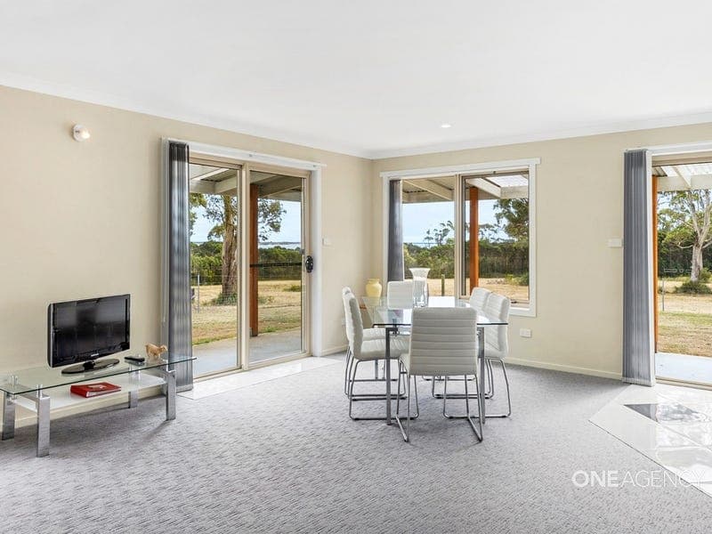 17 Flowery Flat Lane, Smithton, Smithton - Thumbnail 4