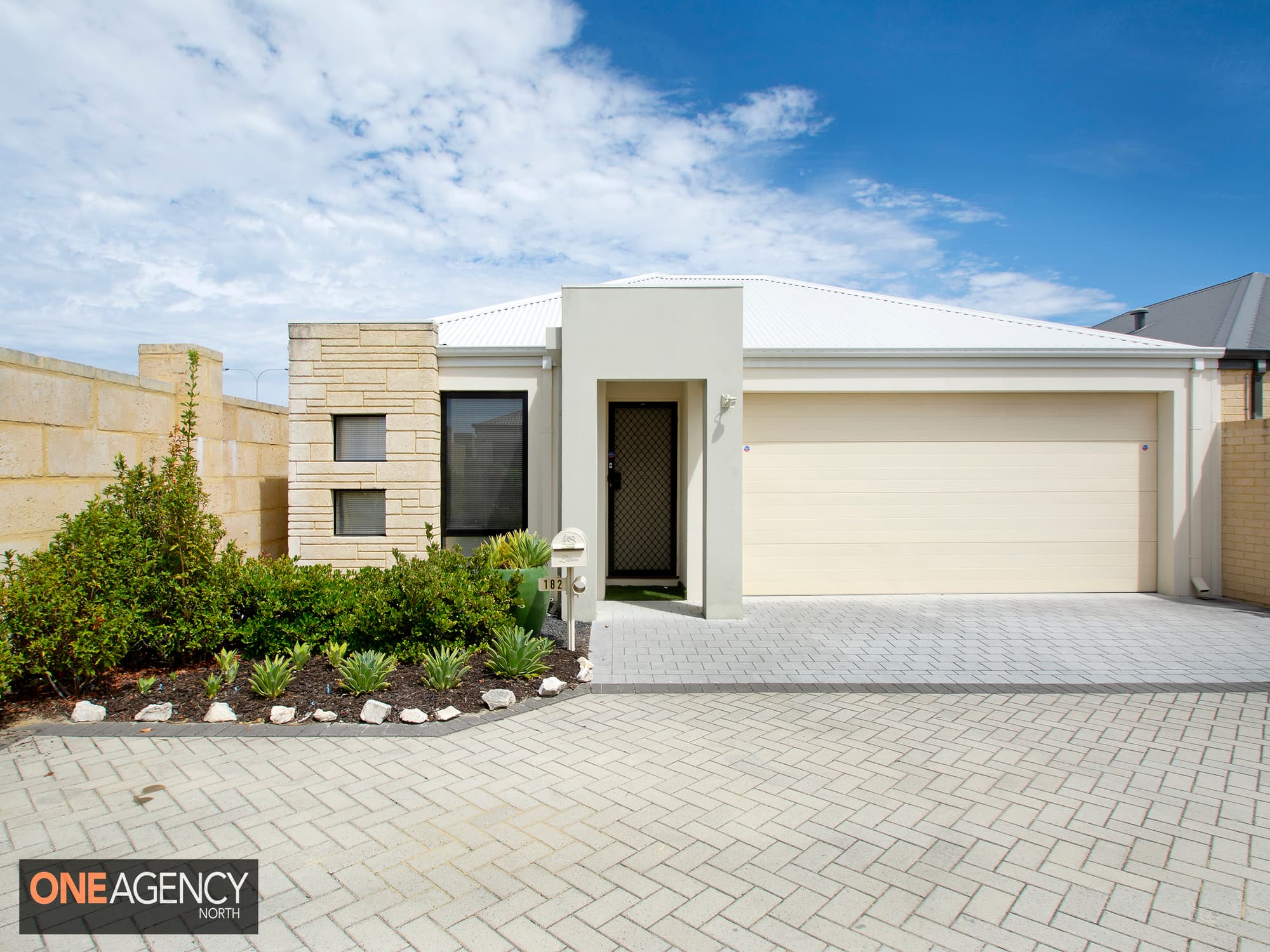 182 Shiraz Boulevard, Pearsall, Pearsall - Image 1