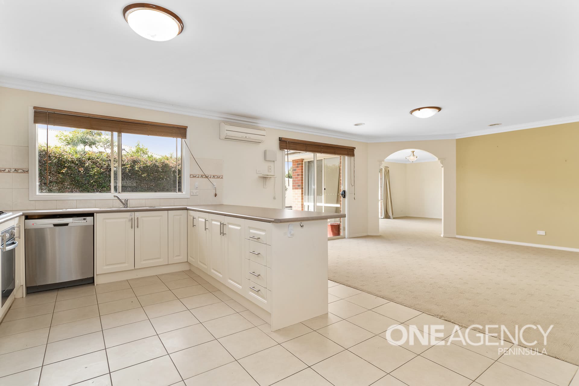 14 Norbert Place, Langwarrin, Langwarrin - Thumbnail 2