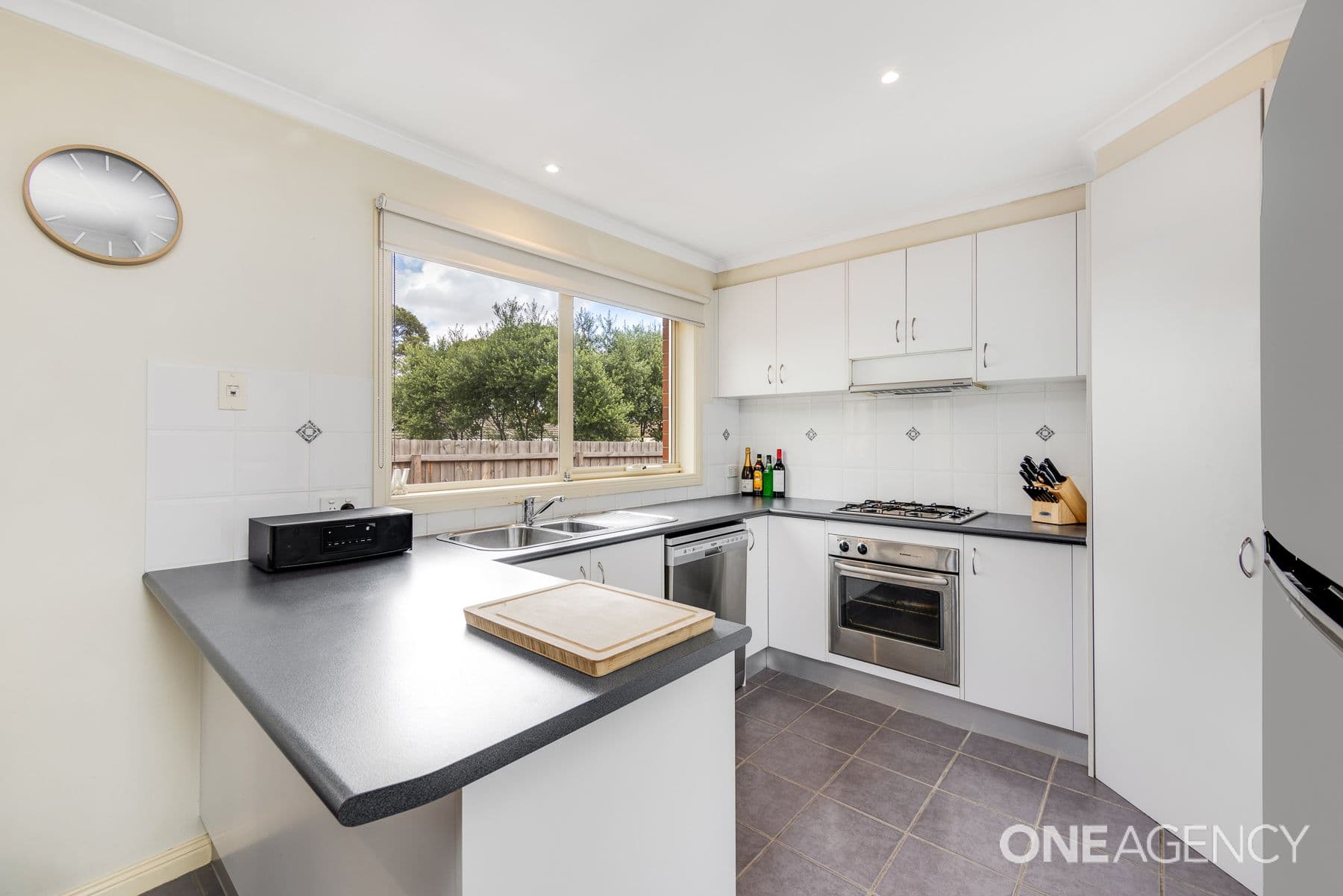 2/335 High Street, Belmont, Belmont - Thumbnail 2