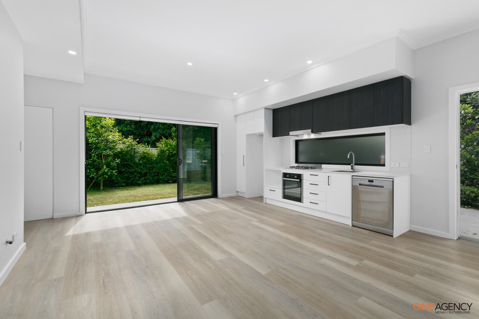 6/58 Merton Street, Sutherland, Sutherland - Thumbnail 3