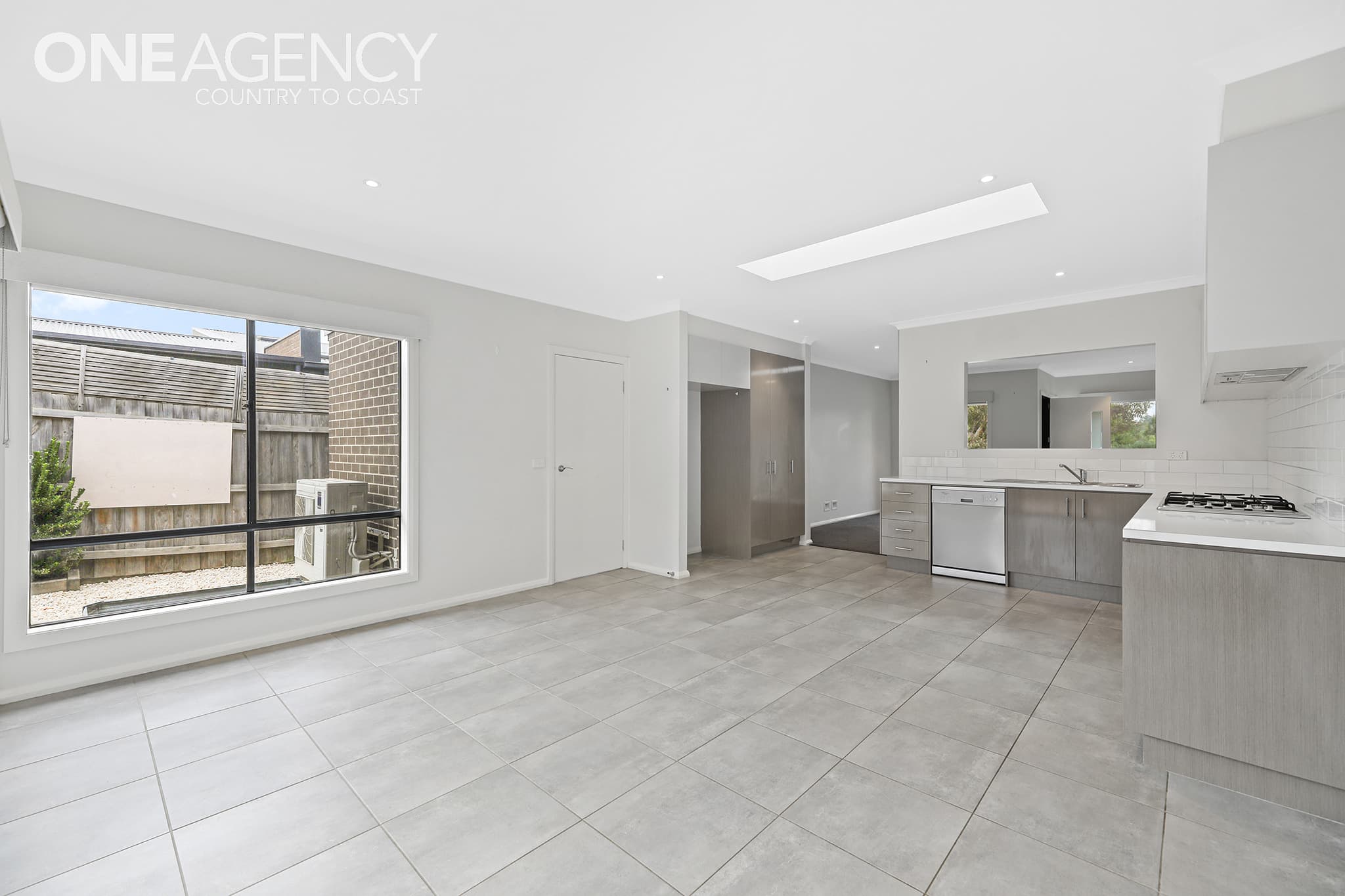 1/6 Shakespeare Court, Drouin, Drouin - Thumbnail 5