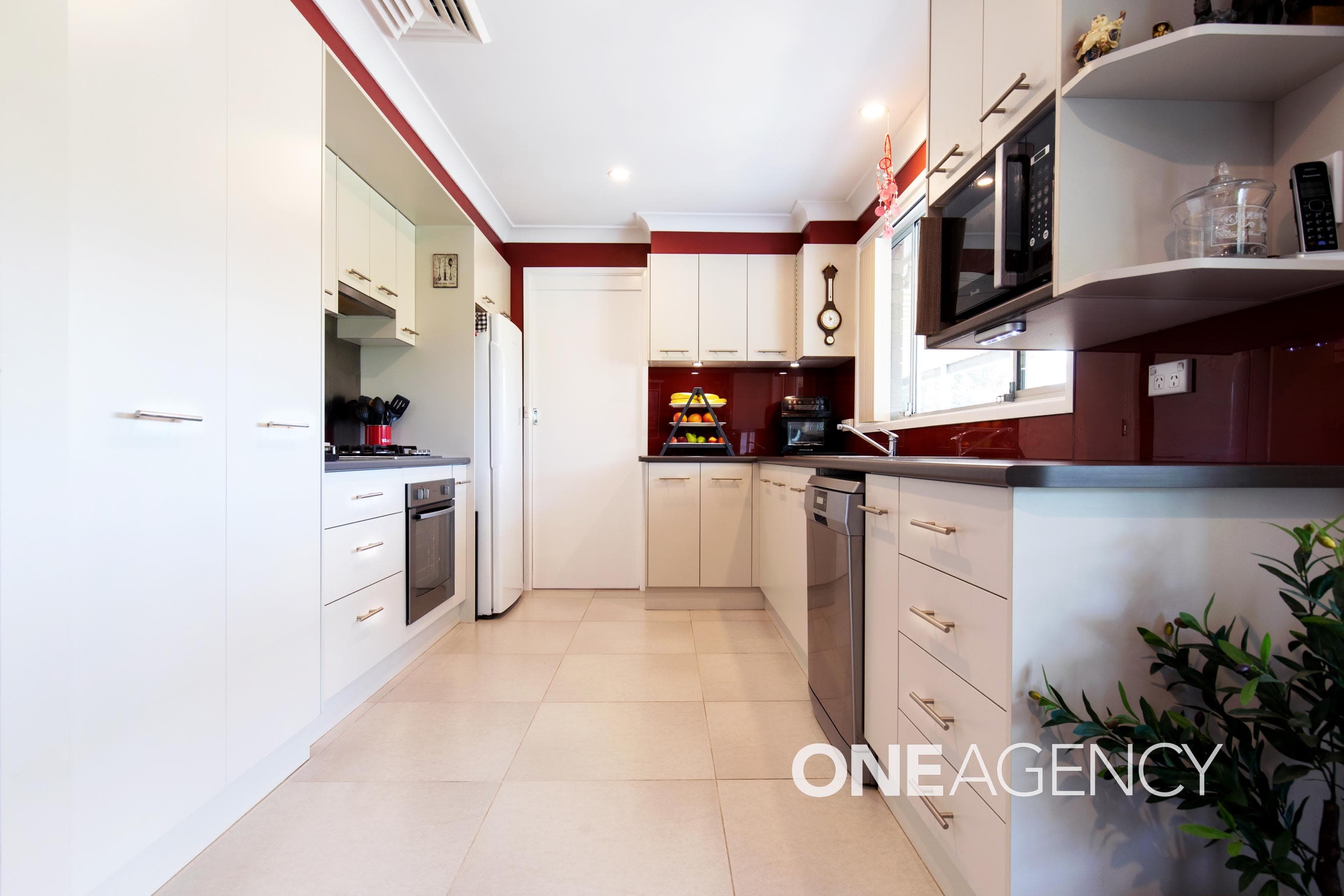 3 Yeovil Drive, Bomaderry, Bomaderry - Thumbnail 2