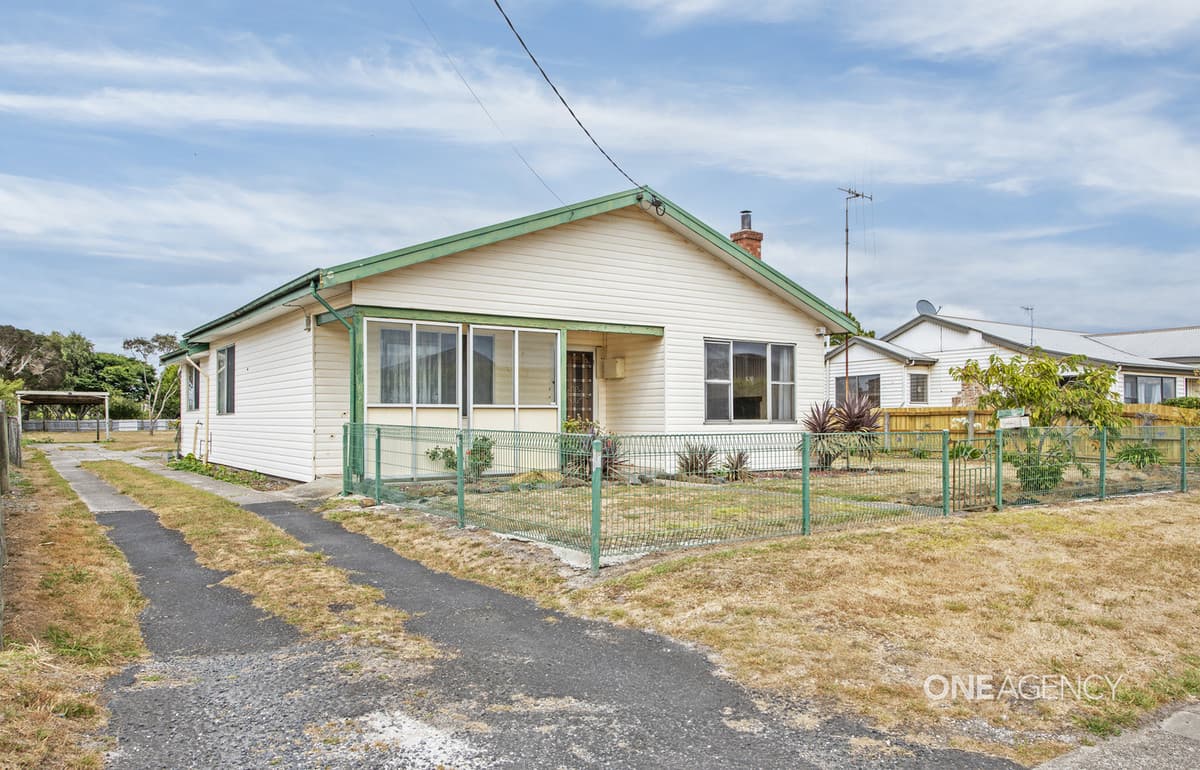 17 Gibson Street, Smithton, Smithton - Thumbnail 2