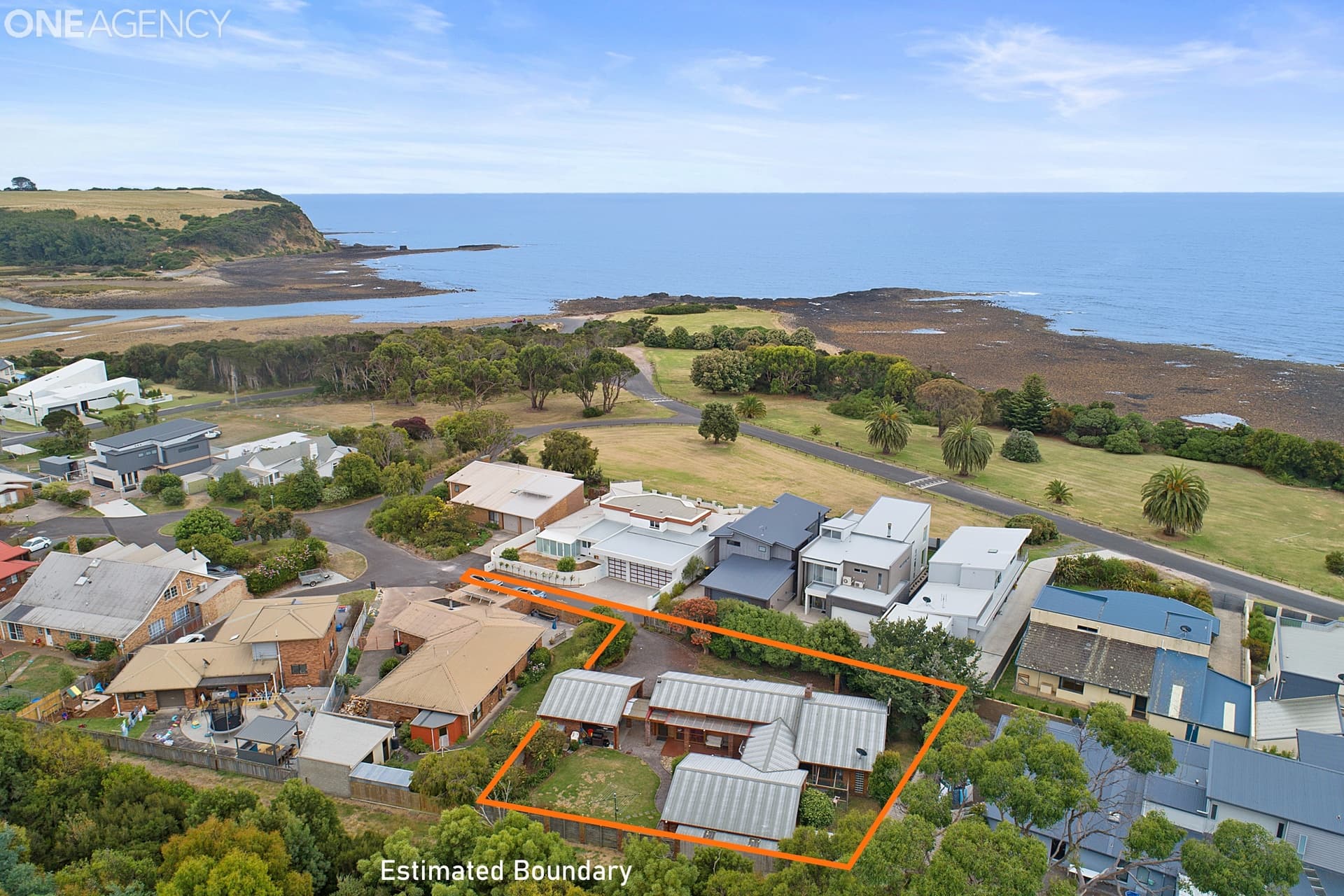 4 Clare Court, Devonport, Devonport - Thumbnail 2
