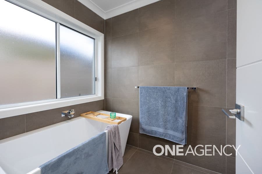 43 GASNIER Loop, Boorooma, Boorooma - Thumbnail 7