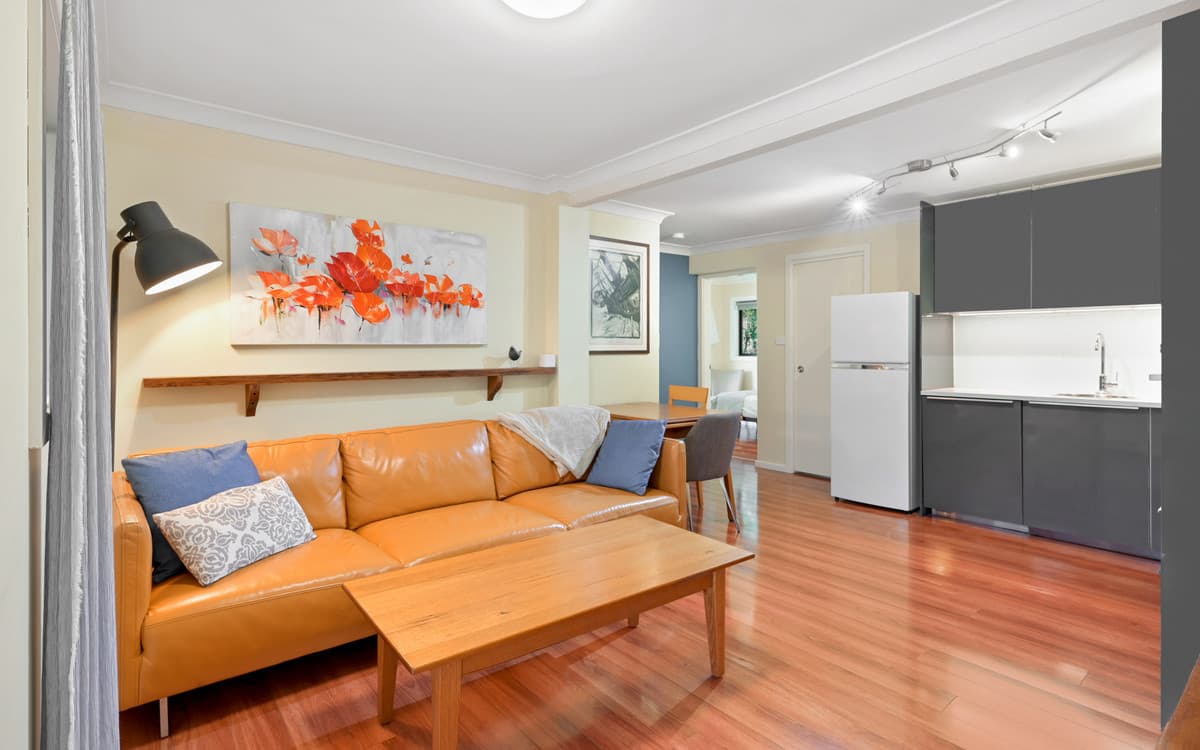 372 Macquarie Road, Springwood, Springwood - Thumbnail 3