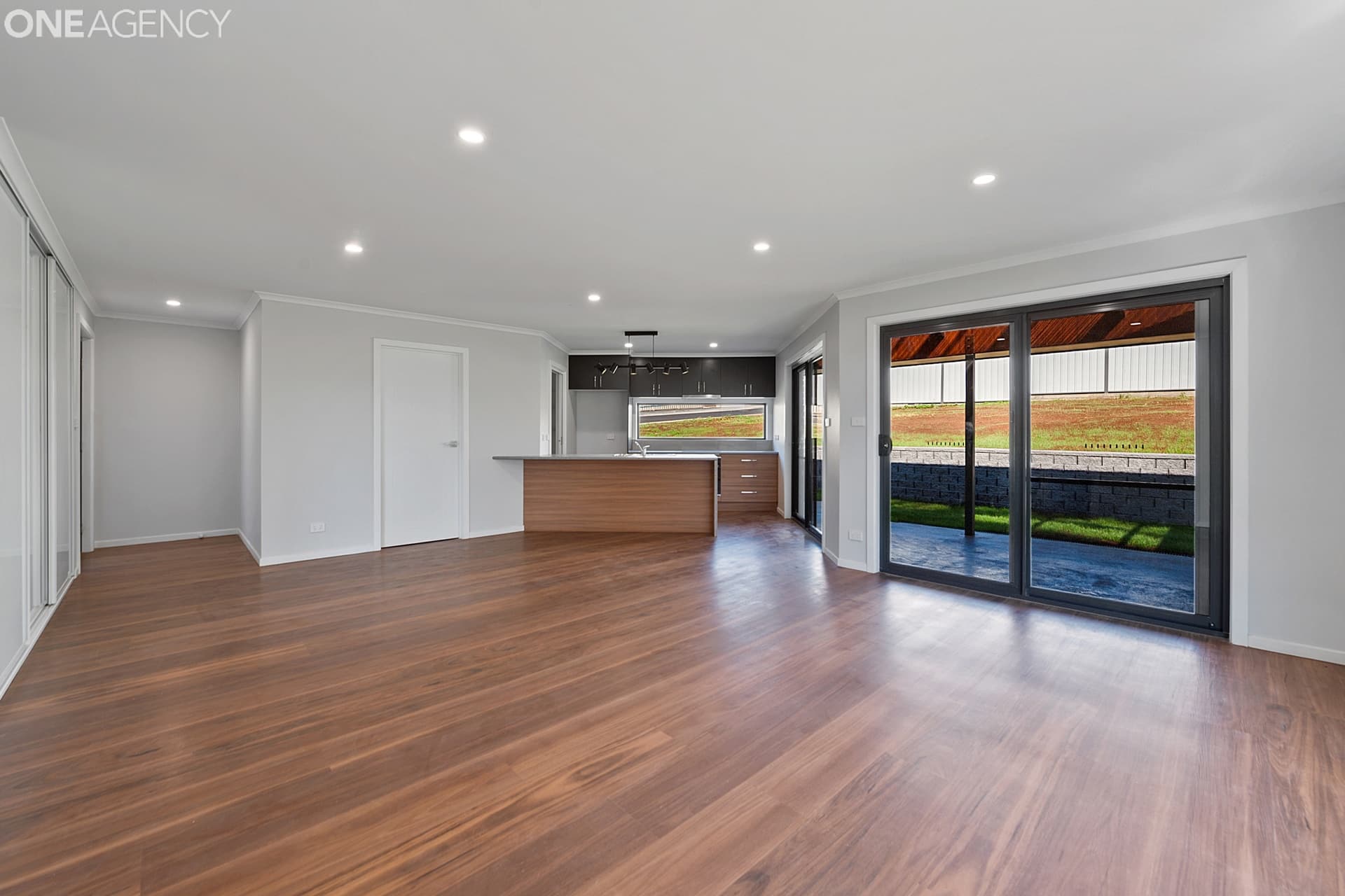 8 Rowena Court, Devonport, Devonport - Thumbnail 6