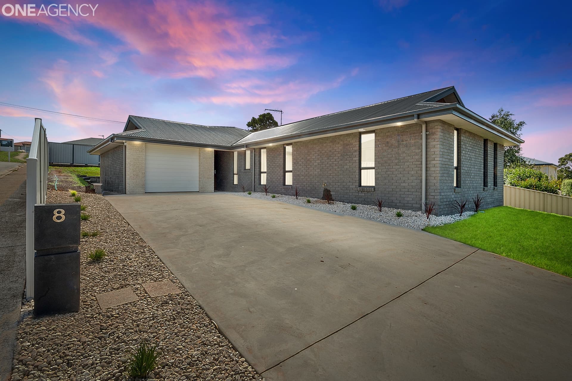 8 Rowena Court, Devonport, Devonport - Image 1