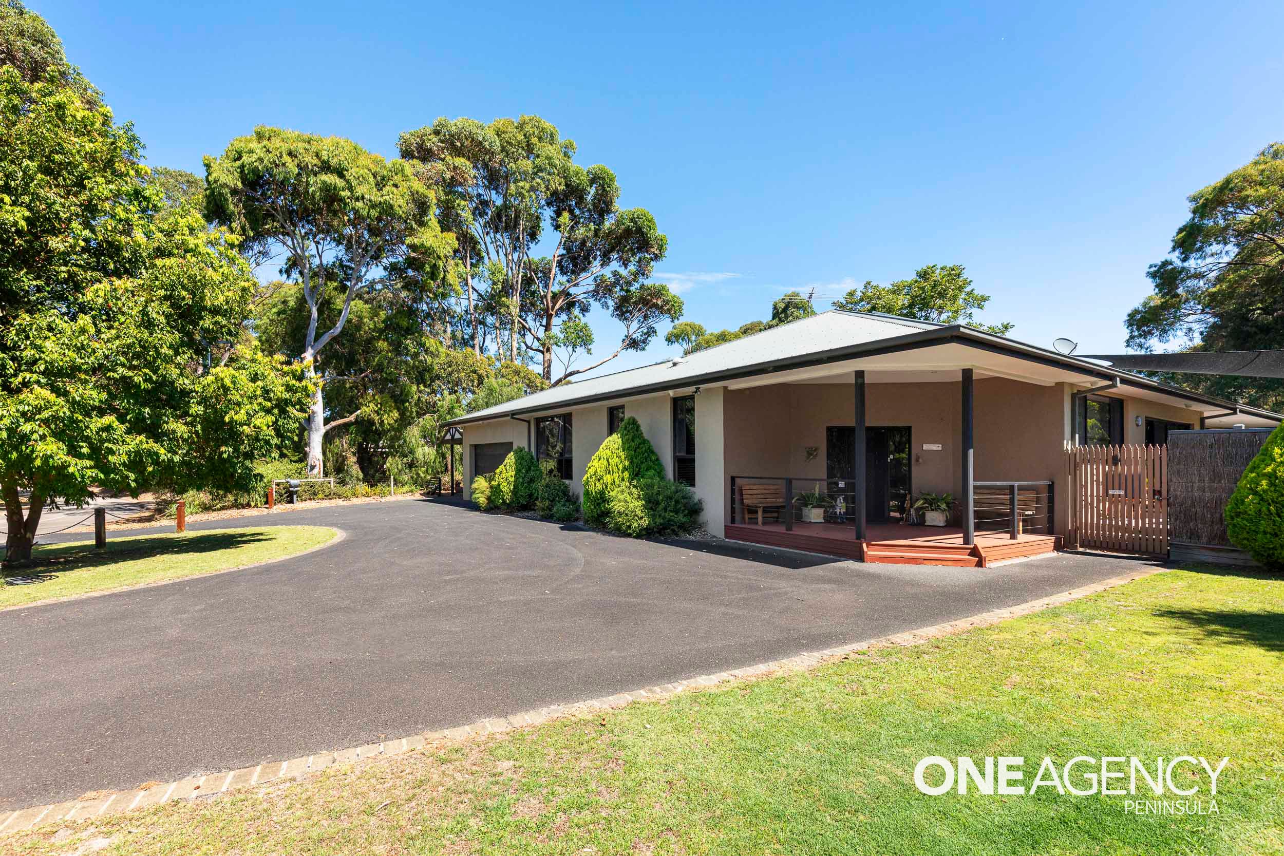 32 Lockhart Drive, Rosebud, Rosebud - Thumbnail 2