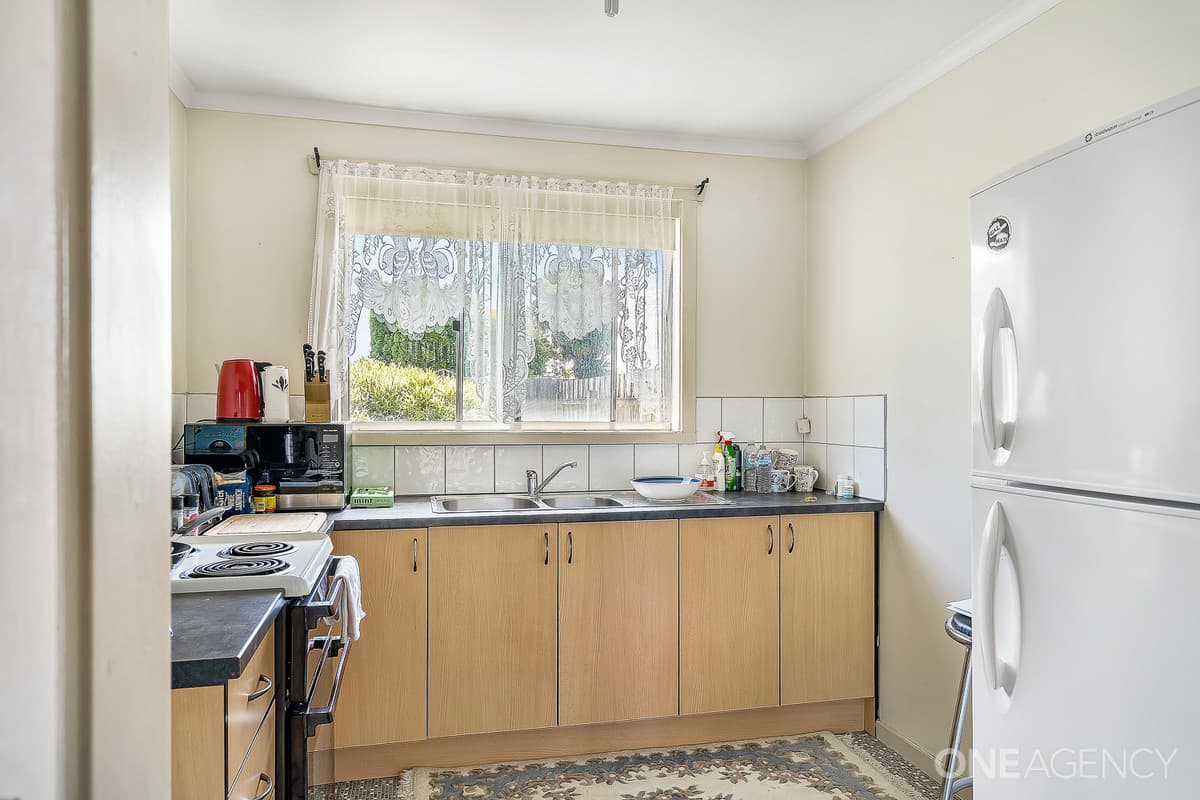 1, 2, 3 & 4/11 Hales Street, Wynyard, TAS 7325, 2 - Thumbnail 5