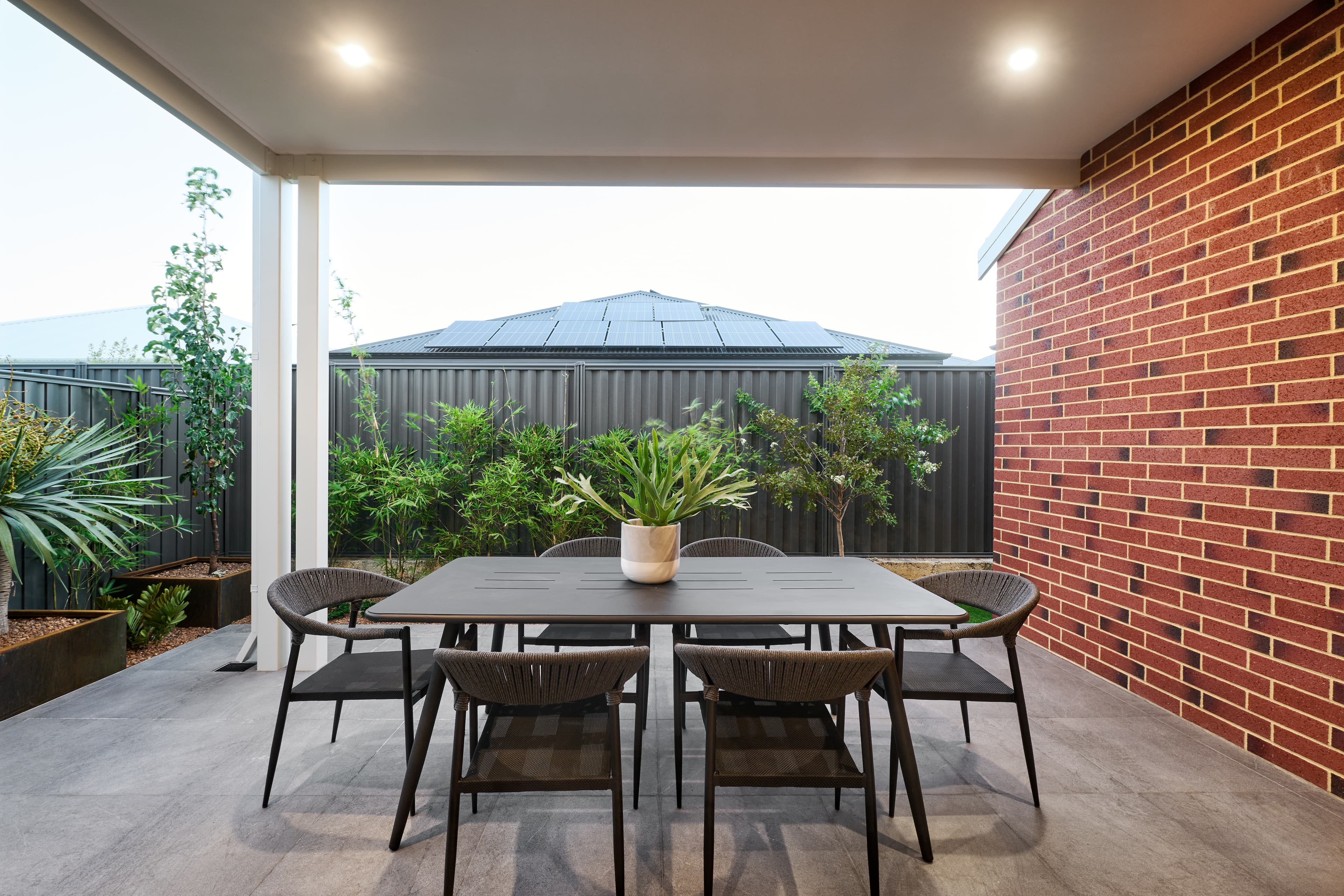 10 Entwistle Way, Aveley, Aveley - Thumbnail 2