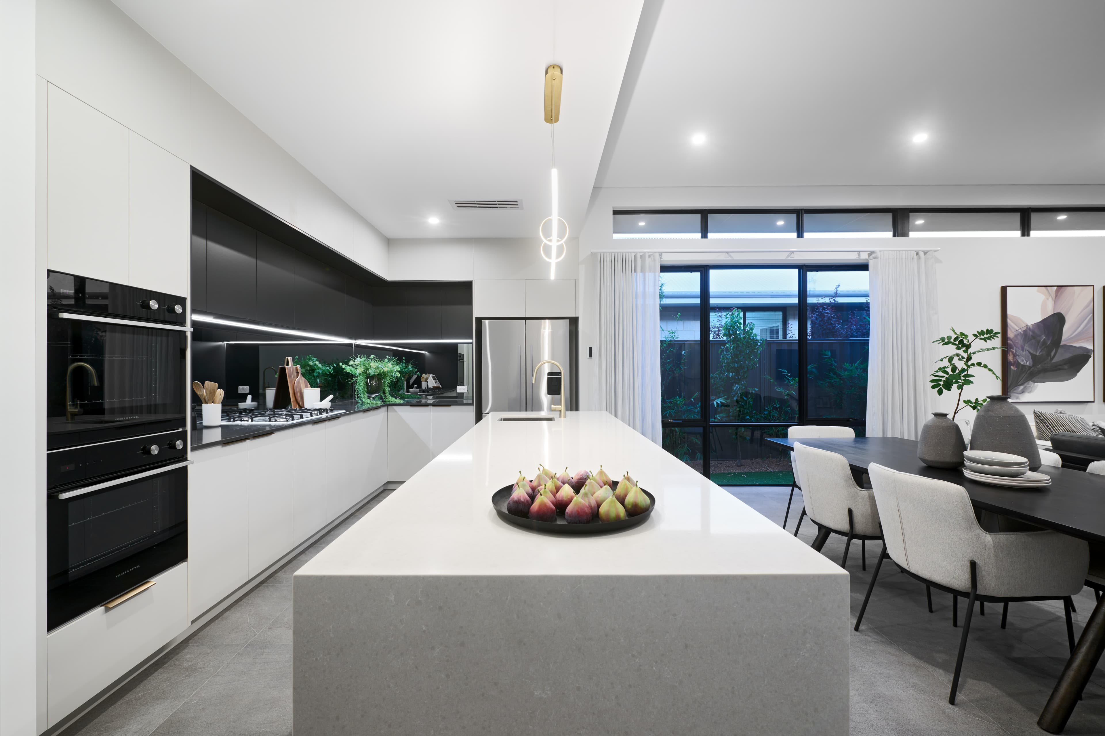 10 Entwistle Way, Aveley, Aveley - Thumbnail 8