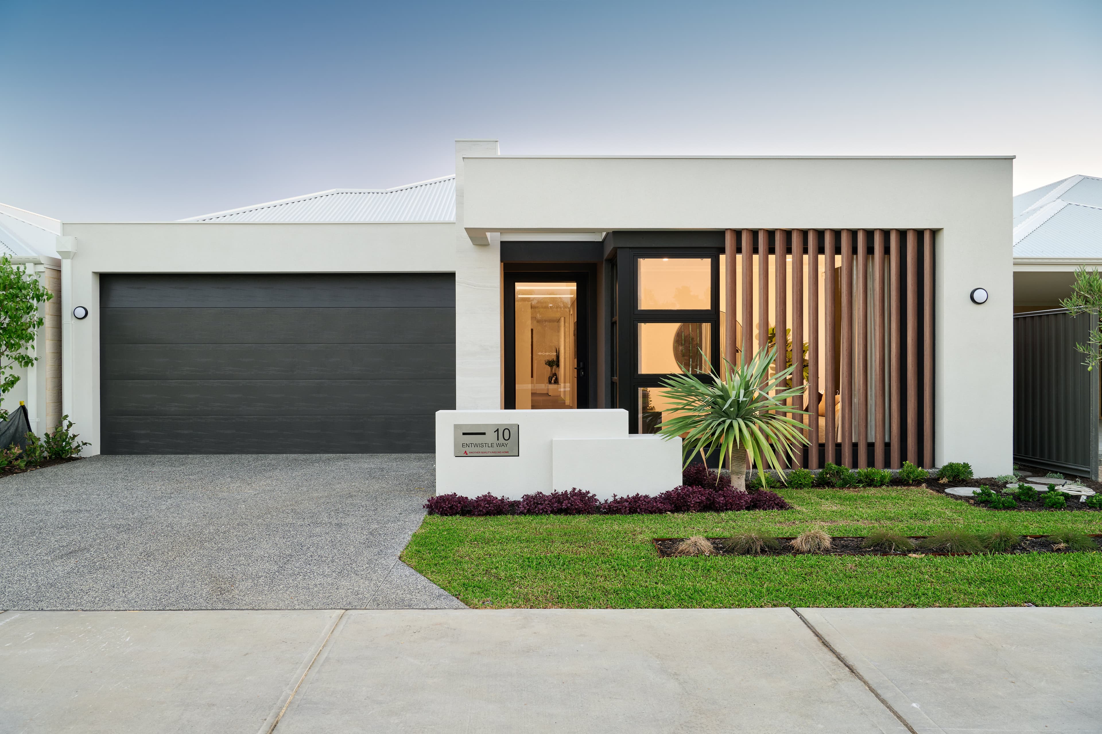 10 Entwistle Way, Aveley, Aveley - Image 1