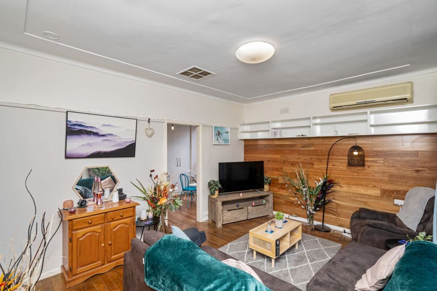 10 SPOONER Avenue, Mount Austin, Mount Austin - Thumbnail 4