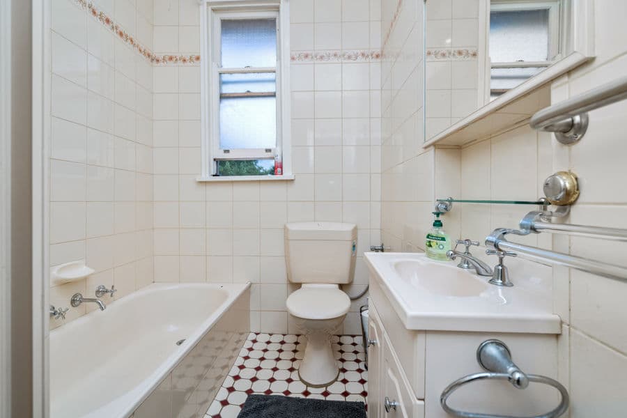 10 SPOONER Avenue, Mount Austin, Mount Austin - Thumbnail 8