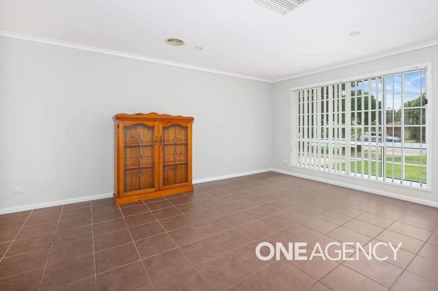 18 GOBORRA Street, Glenfield Park, Glenfield Park - Thumbnail 5