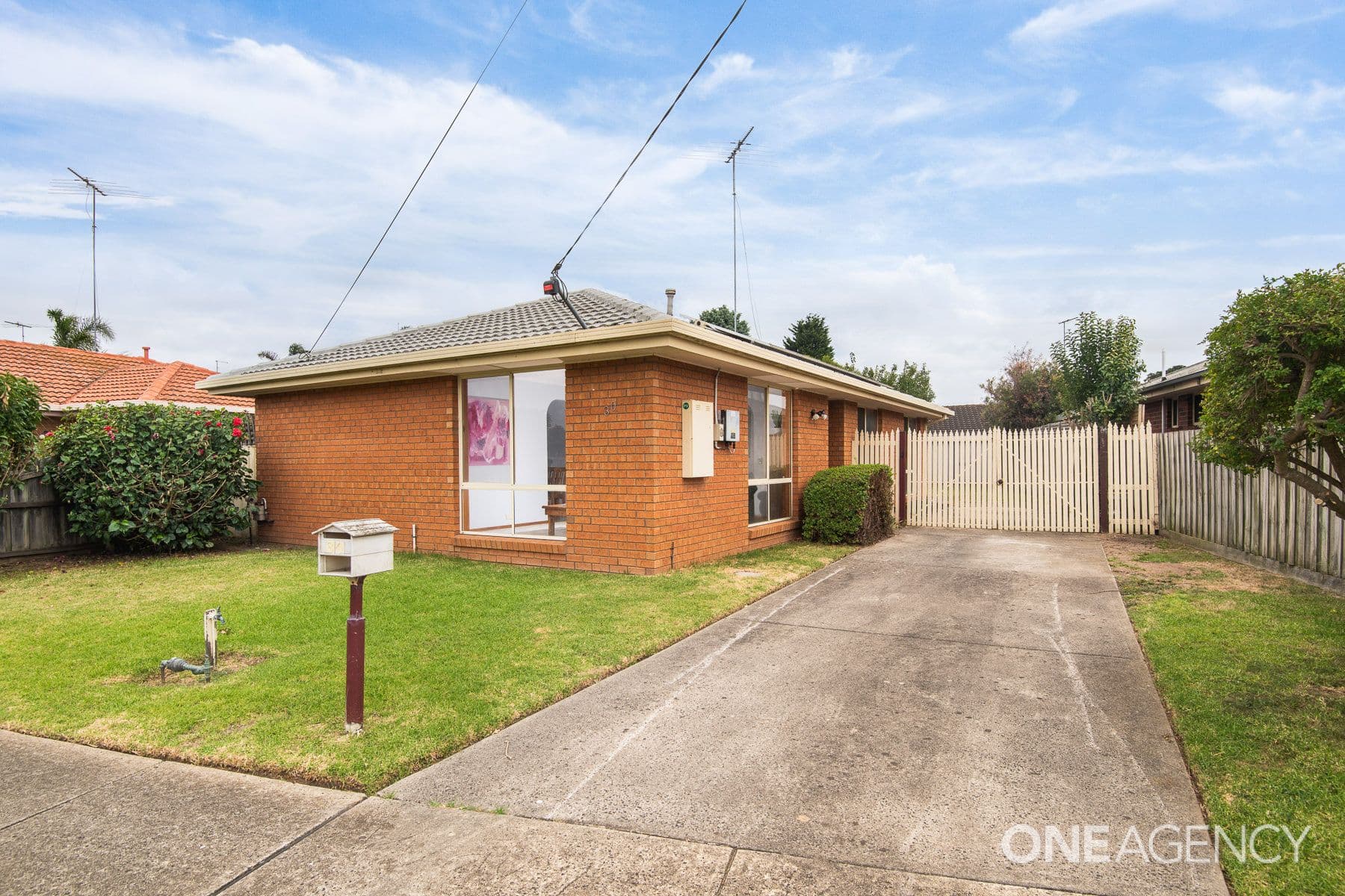 30 Chapel, Whittington, Whittington - Image 1