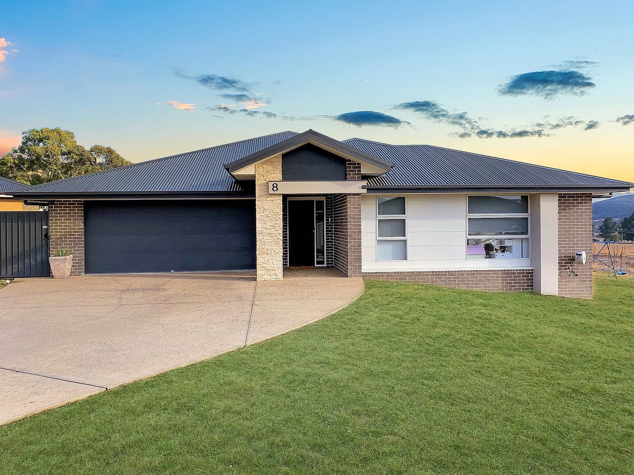 8 Poole Place, Cooma, Cooma - Thumbnail 2