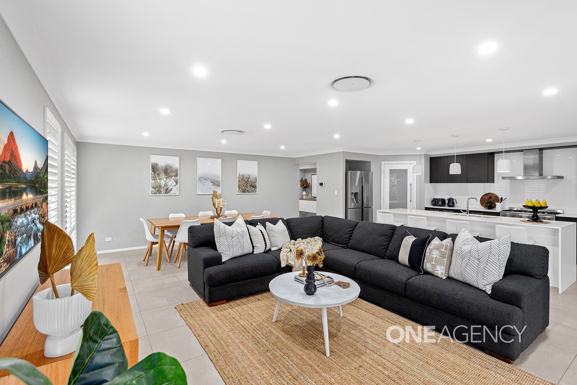 13 Pasture Way, Calderwood, Calderwood - Thumbnail 2