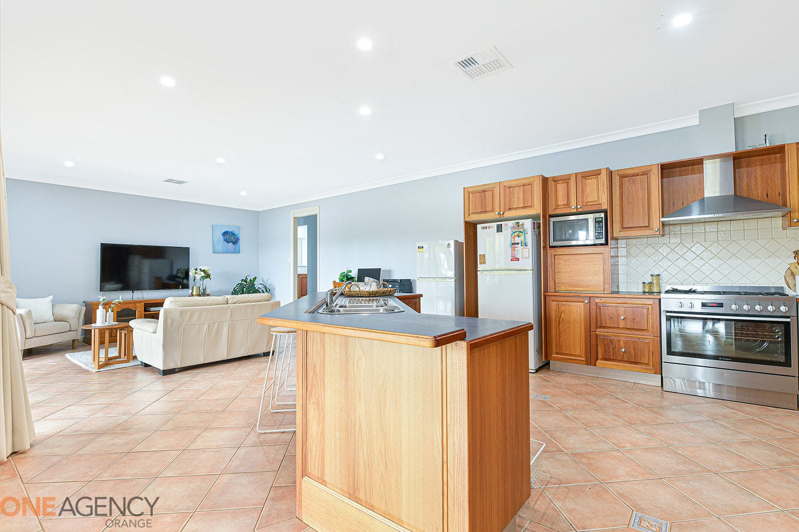34 George Weily Place, Orange, Orange - Thumbnail 3