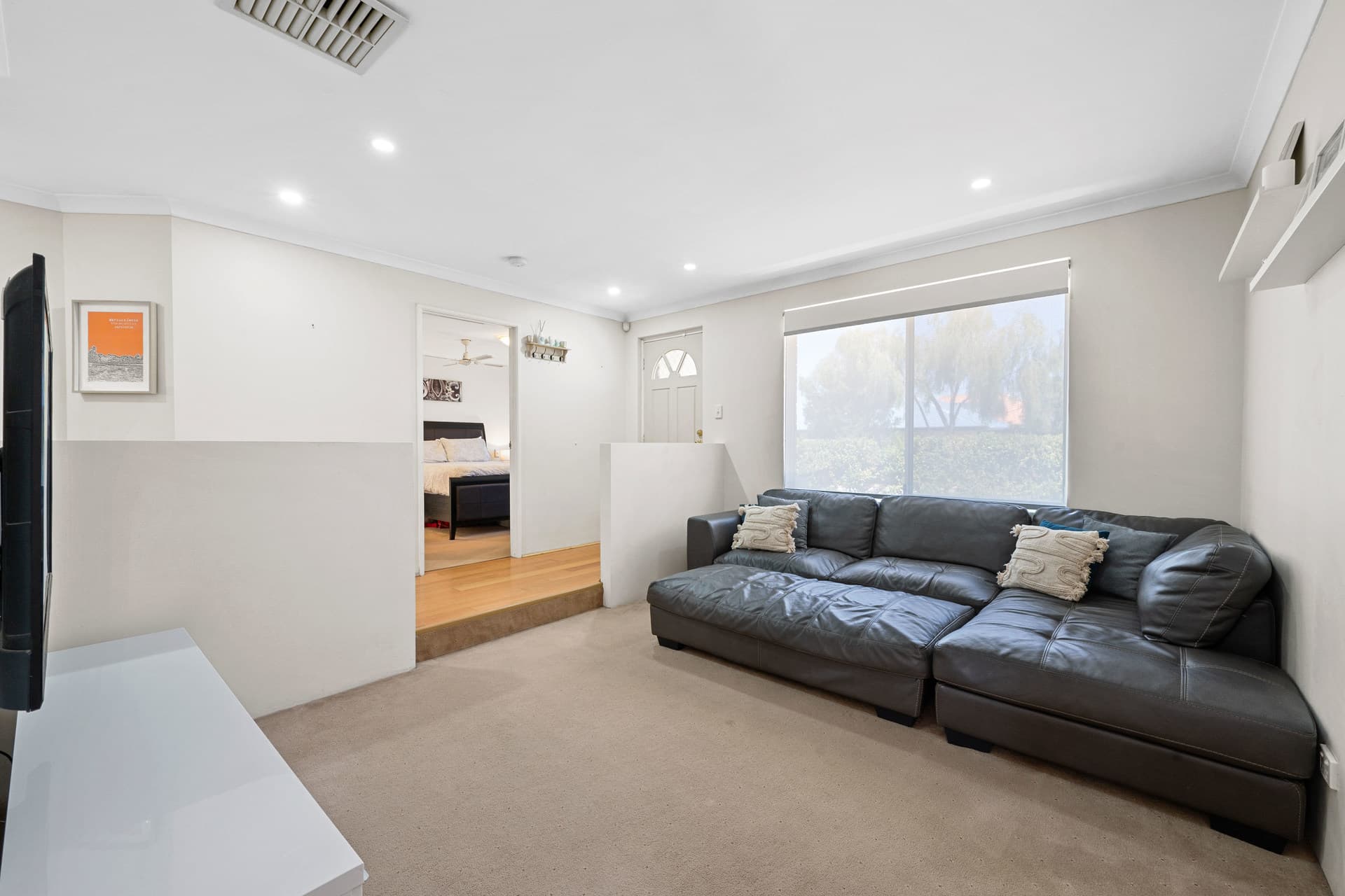 14 Raeburn Crescent, Landsdale, Landsdale - Thumbnail 4