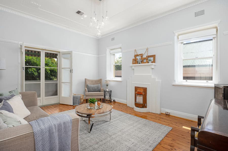 27 EDMONDSON Street, Turvey Park, Turvey Park - Thumbnail 7