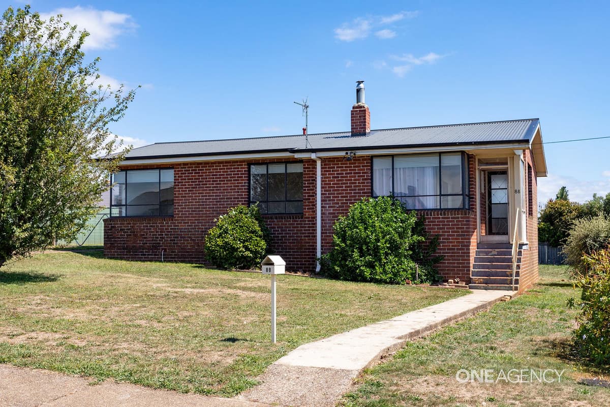 88 Payne Street, Acton, Acton - Image 1