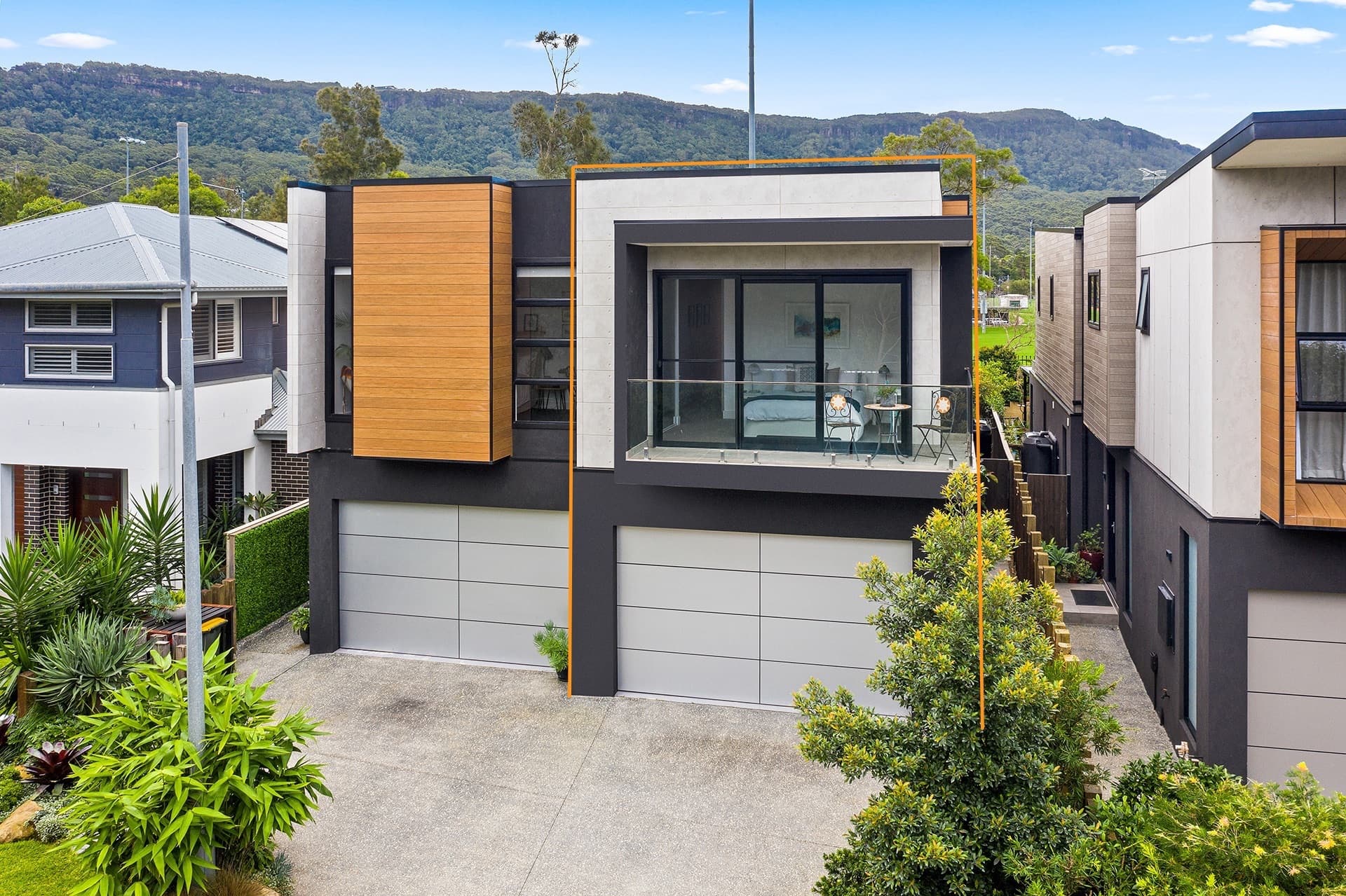 10b Clyde Close, Thirroul, Thirroul - Thumbnail 2