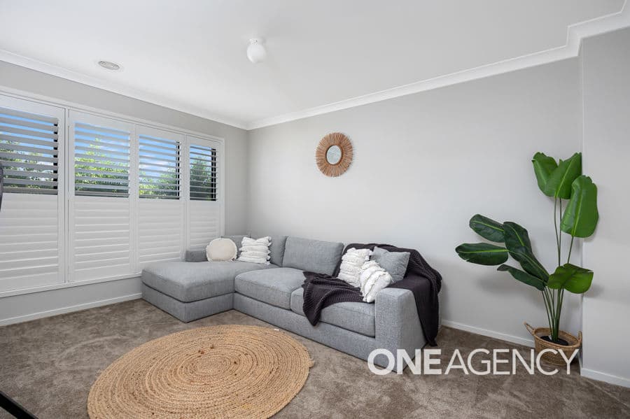 6 DARCY Drive, Boorooma, Boorooma - Thumbnail 2